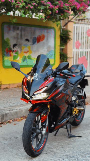 Honda CBR150R Đen, Đỏ Xe côn tay. Mua bán Xe máy tại Quận Thanh Khê Đà Nẵng được đăng bởi TUẤN MOTOr 263 lý triện Đà Nẵng  hình 1