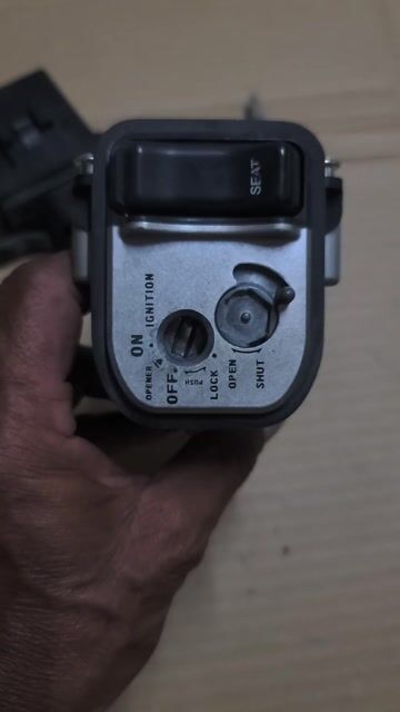 ổ khóa xe SH Việt Nam. Mua bán Phụ tùng xe tại Quận 11 Tp Hồ Chí Minh được đăng bởi A QUỐC hình 1