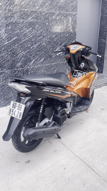 Honda Airblade 125 2015 Cam đen. Mua bán Xe máy tại Thành phố Biên Hòa Đồng Nai được đăng bởi Xe Máy Thiên Tài hình 1