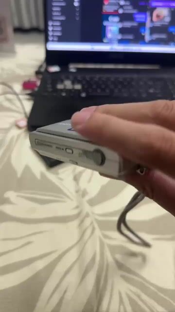 Máy ảnh Sony T20 Bạc Đã sử dụng. Mua bán Máy ảnh, Máy quay tại Quận 4 Tp Hồ Chí Minh được đăng bởi Anh Thư hình 1