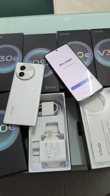 Vivo V30e 5G 256GB Fulbok. Mua bán Điện thoại tại Thành phố Thủ Đức Tp Hồ Chí Minh được đăng bởi Điện Thoại Chính hãng Sài Gòn hình 1