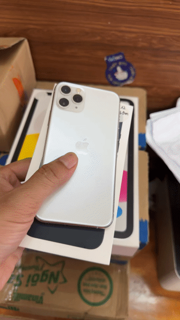 iPad gen 11 128 gb 5G 🆕 silver 💨💗🛵. Mua bán Máy tính bảng tại Quận 3 Tp Hồ Chí Minh được đăng bởi Vũ Rạch Bùng Binh  hình 1