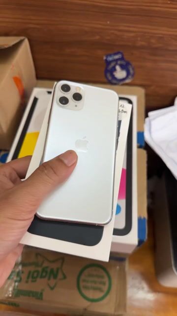 iPad gen 11 128 gb 5G 🆕 silver 💨💗🛵. Mua bán Máy tính bảng tại Quận 3 Tp Hồ Chí Minh được đăng bởi Vũ Rạch Bùng Binh  hình 1