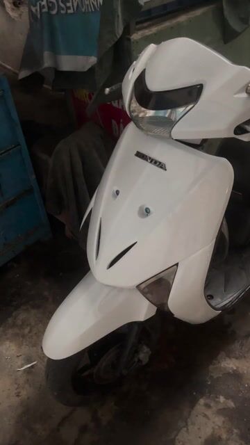 Honda Lead Trắng. Mua bán Xe máy tại Thành phố Thủ Đức Tp Hồ Chí Minh được đăng bởi Cao Thanh khang hình 1