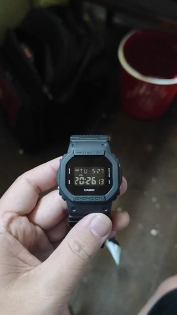 Đồng hồ điện tử casio G-Shock mới full hộp