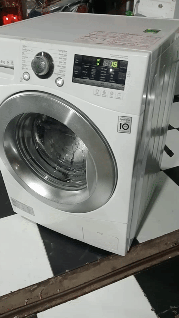 Máy giặt LG 9kg Giặt nước nóng Trắng. Mua bán Máy giặt tại Quận Tân Phú Tp Hồ Chí Minh được đăng bởi Điện Tử Quách Điêu hình 1