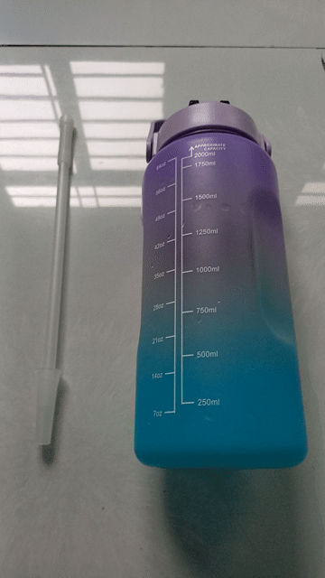 Bình nước nhựa 2000ml Xanh tím có ống hút cũ. Mua bán Nội thất, đồ gia dụng khác tại Quận Bình Tân Tp Hồ Chí Minh được đăng bởi Octopus  hình 1