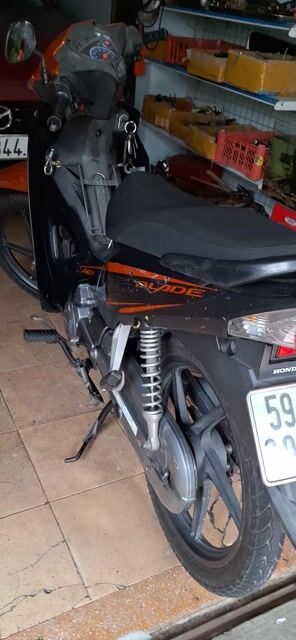 Honda Blade 110cc Cam đen. Mua bán Xe máy tại Quận Tân Phú Tp Hồ Chí Minh được đăng bởi Luan Nguyen NB hình 1