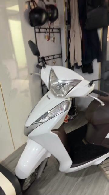 Honda Lead 2017 Trắng Xe zin...Nhanh gọn có fix. Mua bán Xe máy tại Thành phố Biên Hòa Đồng Nai được đăng bởi Bảo Huy hình 1