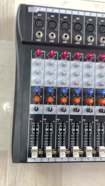 Bàn trộn âm thanh Yamaha M-12USB Đen. Mua bán Tivi, Âm thanh tại Thị xã Duyên Hải Trà Vinh được đăng bởi CHUYÊN MUA BÁN THANH LÝ ÂM THANH THU MUA TIVI CỦ XÁC TIVI ĐỜI CAO hình 1