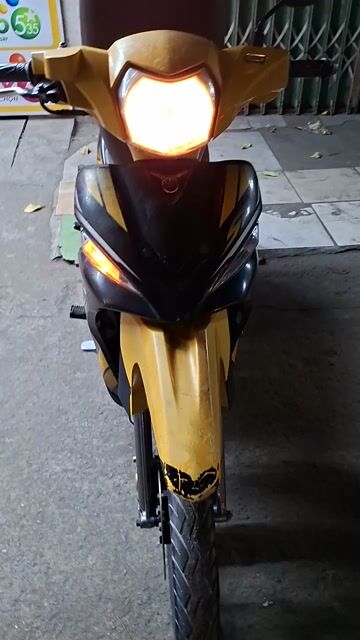 Yamaha Sirius FI Đen vàng. Mua bán Xe máy tại Quận Bình Tân Tp Hồ Chí Minh được đăng bởi Lạc Giữa Chợ hình 1
