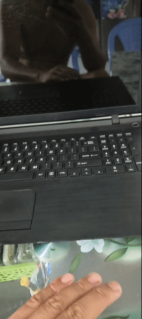 Toshiba Đen. Mua bán Laptop tại Huyện Bến Lức Long An được đăng bởi Viz lost hình 1