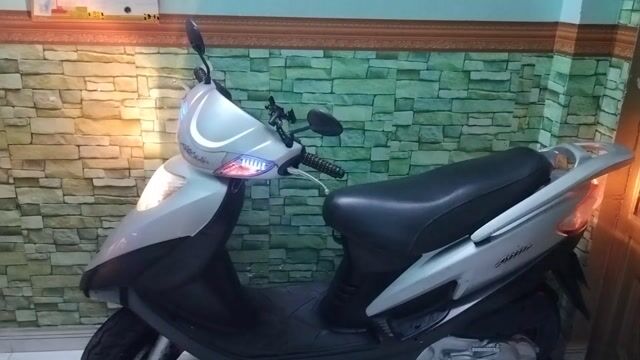 Attila màu Bạc. Mua bán Xe máy tại Quận Gò Vấp Tp Hồ Chí Minh được đăng bởi Nguyễn long hình 1