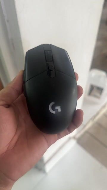 Chuột Logitech G304 Đen. Mua bán Phụ kiện (Màn hình, Chuột...) tại Huyện Long Hồ Vĩnh Long được đăng bởi Shopee express hình 1