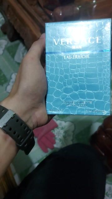 Versace Man Eau Fraiche Eau De Toilette. Mua bán Nước hoa tại Thành phố Biên Hòa Đồng Nai được đăng bởi Nước Hoa 10ml hình 1