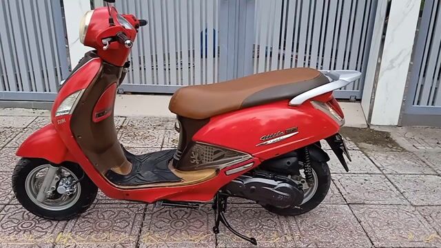 ELIZABETH NỮ HOÀNG Fi .NK  TỒN KHO 2016 CL CAO 90%. Mua bán Xe máy tại Quận 3 Tp Hồ Chí Minh được đăng bởi Vạn Hạnh University  hình 1