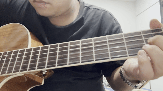 Đàn guitar gỗ hồng đào Nâu. Mua bán Nhạc cụ tại Quận Long Biên Hà Nội được đăng bởi lê hồng sơn hình 1
