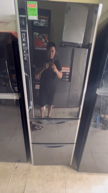 Tủ lạnh Hitachi 305l Đen. Mua bán Tủ lạnh tại Quận Hoàng Mai Hà Nội được đăng bởi Phương Lan hình 1