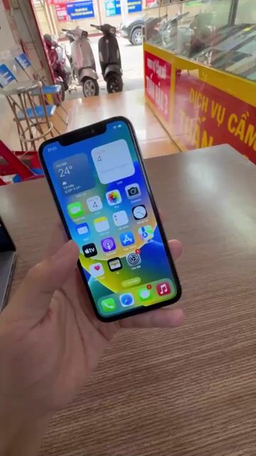 Apple iPhone X 64GB Bạc Ám. Mua bán Điện thoại tại Quận 7 Tp Hồ Chí Minh được đăng bởi Quang Vũ hình 1