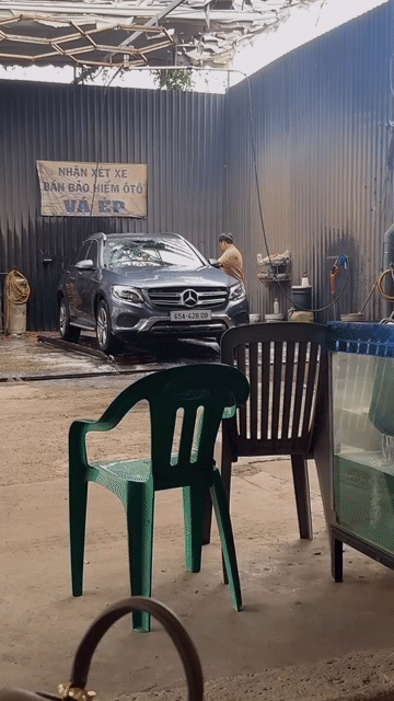 Mercedes GLC 2016 Xám Nữ Lái nên còn mới kengg. Mua bán Ô tô tại Quận Bình Tân Tp Hồ Chí Minh được đăng bởi Bao uyen hình 1
