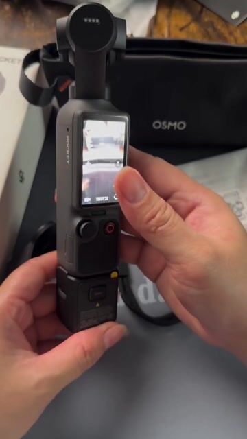DJI Osmo Pocket 4 Đen. Mua bán Máy ảnh, Máy quay tại Quận Sơn Trà Đà Nẵng được đăng bởi PHÚC HOÀNG hình 1