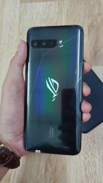 ROG Phone 3 12GB/128GB nguyên rin đẹp 98%. Mua bán Điện thoại tại Quận Liên Chiểu Đà Nẵng được đăng bởi Hữu Phước hình 1