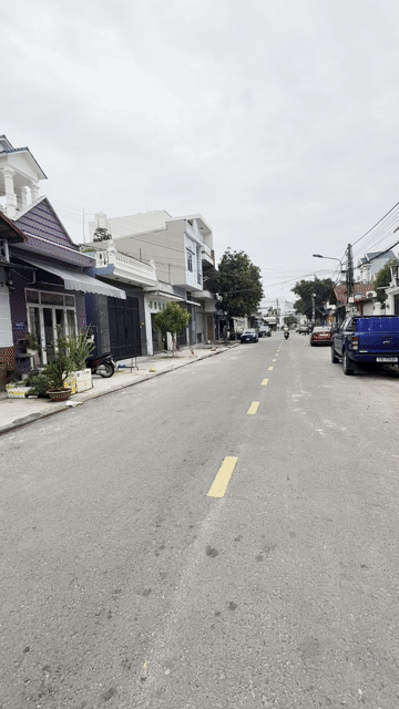 Mua bán Đất Thành phố Thuận An Bình Dương diện tích 300 m² giá 10,7 tỷ
