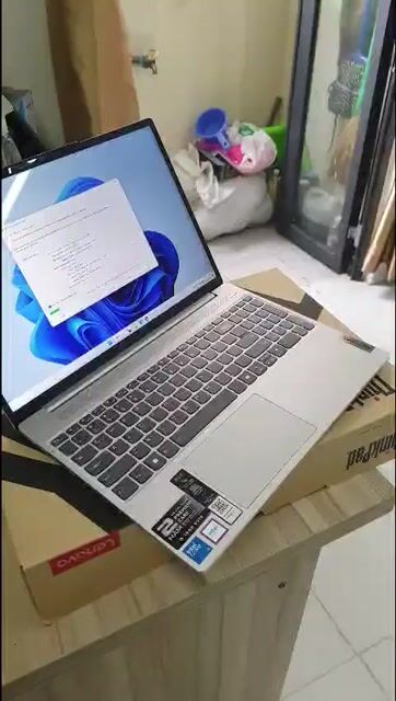 LENOVO SLIM 5-15IRU9_Core 5 120U_16/512_Vỏ nhôm. Mua bán Laptop tại Quận Tân Bình Tp Hồ Chí Minh được đăng bởi TẤN PHÁT hình 1