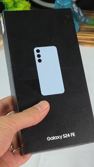 Galaxy S24 FE 5G Chính Hãng Fullbox 8G+128GB. Mua bán Điện thoại tại Quận Thanh Xuân Hà Nội được đăng bởi Playmobile Shop hình 1