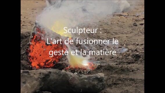 Sculteur : l'art de fusionner le geste et la matière.