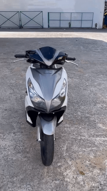 Honda Air Blade Fi 2014 Trắng chính chủ. Mua bán Xe máy tại Quận Bình Thạnh Tp Hồ Chí Minh được đăng bởi văn vũ hình 1