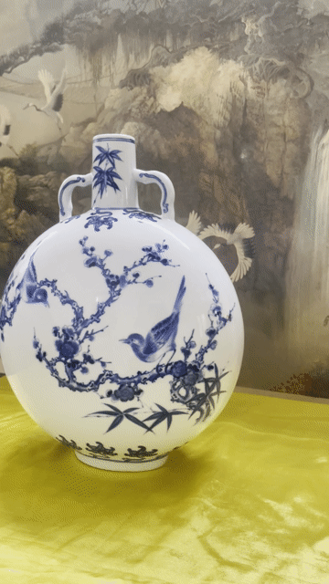 Bình gốm sứ Trung Quốc sưu tầm. Mua bán Đồ sưu tầm, đồ cổ tại Thành phố Bà Rịa Bà Rịa - Vũng Tàu được đăng bởi Tuấn Trần Ngọc hình 1