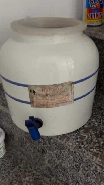 Bình đựng nước Hải Hợp Gốm sứ. Mua bán Dụng cụ nhà bếp tại Quận Thanh Xuân Hà Nội được đăng bởi Minh Hà hình 1
