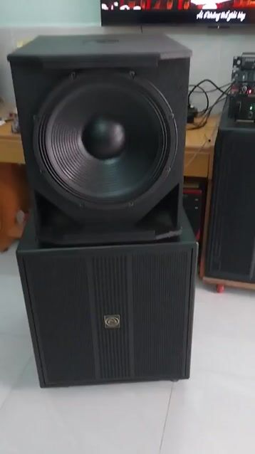 Sub điện bass 40 Rcf côn 76 mạch 8 sò Toshiba-new. Mua bán Tivi, Âm thanh tại Quận 12 Tp Hồ Chí Minh được đăng bởi Audio Bùi Môn hình 1