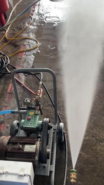 Máy rửa xe Kim loại Xanh Đỏ Xám,thanh lý tại tiệm.. Mua bán Đồ chuyên dụng, Giống nuôi trồng tại Huyện Phong Điền Cần Thơ được đăng bởi Chi Hieu hình 1