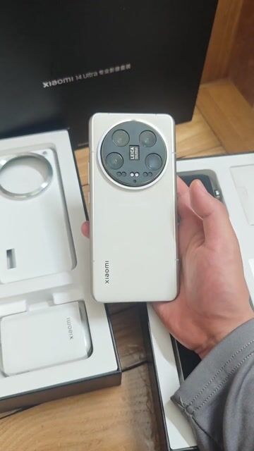 Xiaomi 14 Ultra 512GB Trắng. Mua bán Điện thoại tại Quận Cầu Giấy Hà Nội được đăng bởi Lê An hình 1