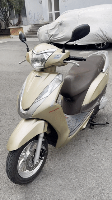 Honda Lead 125 2015 Vàng BSTP chính chủ. Mua bán Xe máy tại Quận 12 Tp Hồ Chí Minh được đăng bởi XE MÁY HẢI THANH hình 1