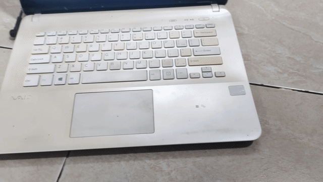 Sony SVF142 i3-3227U 14" 8GB/256GB Like New. Mua bán Laptop tại Huyện Bình Chánh Tp Hồ Chí Minh được đăng bởi Khang hình 1