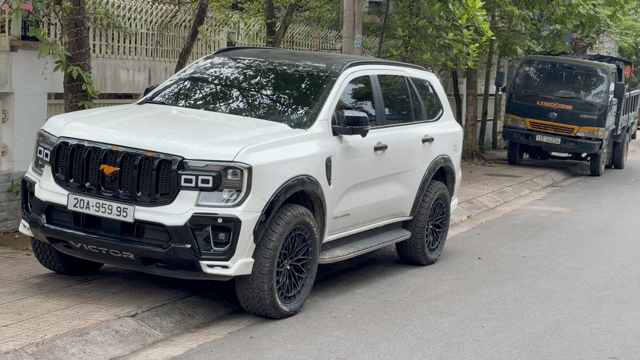 Ford Everest Titanium 4x4 2025 Trắng. Mua bán Ô tô tại Thành phố Thái Nguyên Thái Nguyên được đăng bởi Vũ Phạm hình 1