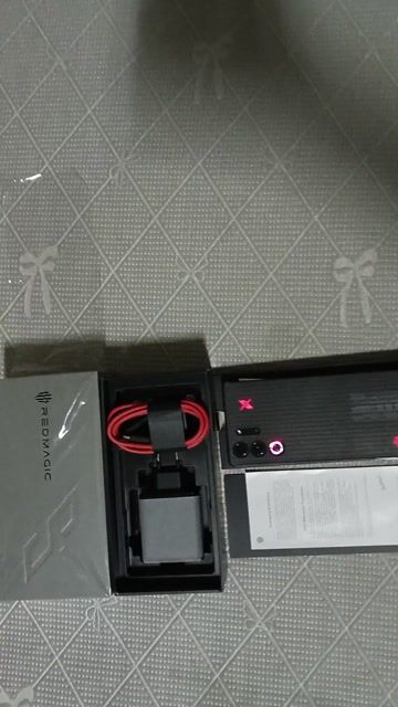 RED MAGIC 10S PRO 12GB/256GB Đen Như mới. Mua bán Điện thoại tại Huyện Thường Tín Hà Nội được đăng bởi Ninh Nguyễn hình 1
