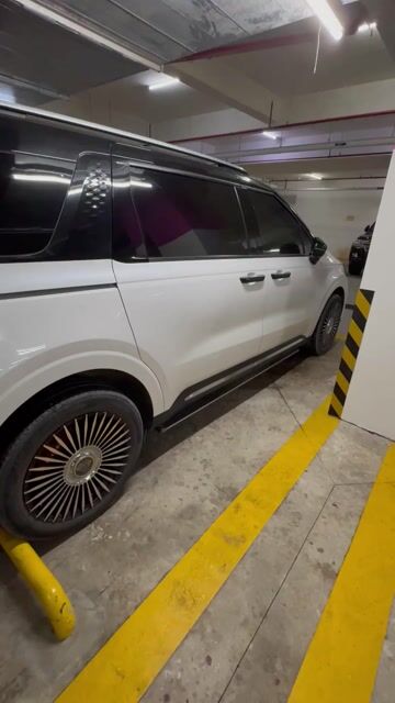 Kia Carnival Signature 2023 7 chỗ 34000 km. Mua bán Ô tô tại Quận 7 Tp Hồ Chí Minh được đăng bởi Tên chưa cung cấp hình 1