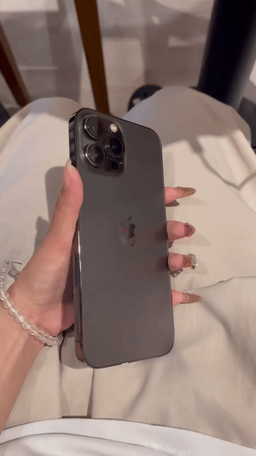 CẦN BÁN LẠI 13 Pro Max 128GB Quốc tế cho ai cần ạ. Mua bán Điện thoại tại Quận Tây Hồ Hà Nội được đăng bởi nhẹ hình 1