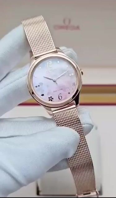 Đồng hồ Citizen EM0508-80D Nữ. Mua bán Đồng hồ tại Quận Cẩm Lệ Đà Nẵng được đăng bởi Lorencia Xách Tay hình 1