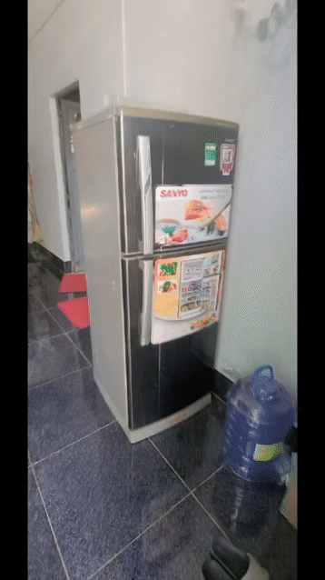Tủ lạnh Sanyo 180 lít Xám. Mua bán Tủ lạnh tại Huyện Long Điền Bà Rịa - Vũng Tàu được đăng bởi nam hình 1