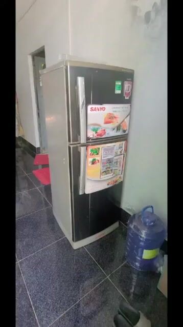 Tủ lạnh Sanyo 180 lít Xám. Mua bán Tủ lạnh tại Huyện Long Điền Bà Rịa - Vũng Tàu được đăng bởi nam hình 1