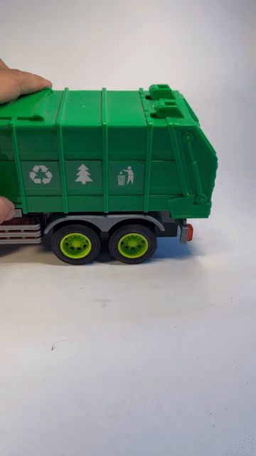 Xe đồ chơi nhựa Trắng, Xanh lá. Mua bán Mẹ và bé tại Thành phố Thủ Đức Tp Hồ Chí Minh được đăng bởi Cường Nguyễn hình 1