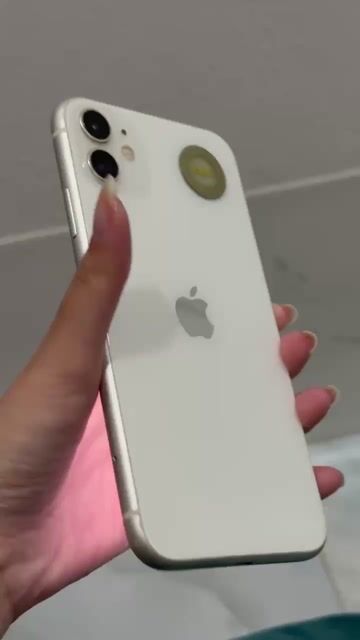 iPhone 11 64GB Trắng quốc tế zin. Mua bán Điện thoại tại Quận Tây Hồ Hà Nội được đăng bởi nhót hình 1