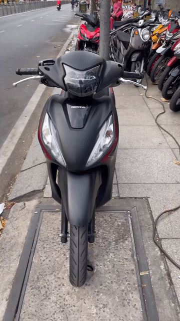 Honda Vision 2024 Đen Đã qua sử dụng. Mua bán Xe máy tại Quận Tân Phú Tp Hồ Chí Minh được đăng bởi Tuanduy hình 1