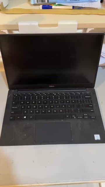 Dell XPS 13-9350 i5 8GB/256GB Like New. Mua bán Laptop tại Quận Gò Vấp Tp Hồ Chí Minh được đăng bởi đình tá hình 1