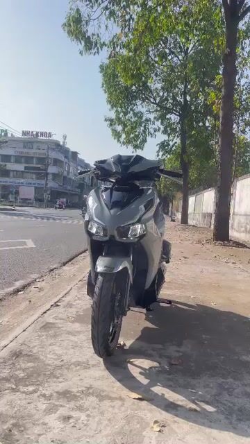Honda Air Blade 125 2022 Xám 24000 km. Mua bán Xe máy tại Thị xã Bến Cát Bình Dương được đăng bởi xe máy trả góp tín nghĩa  hình 1